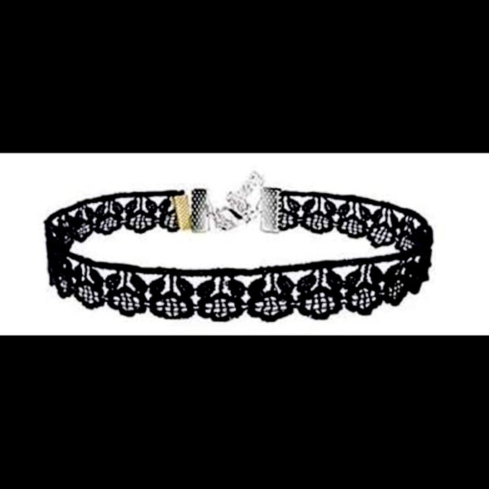 Gothic Black Flower Choker!